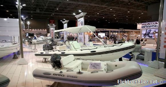 CNR Boat Show kaplarn at